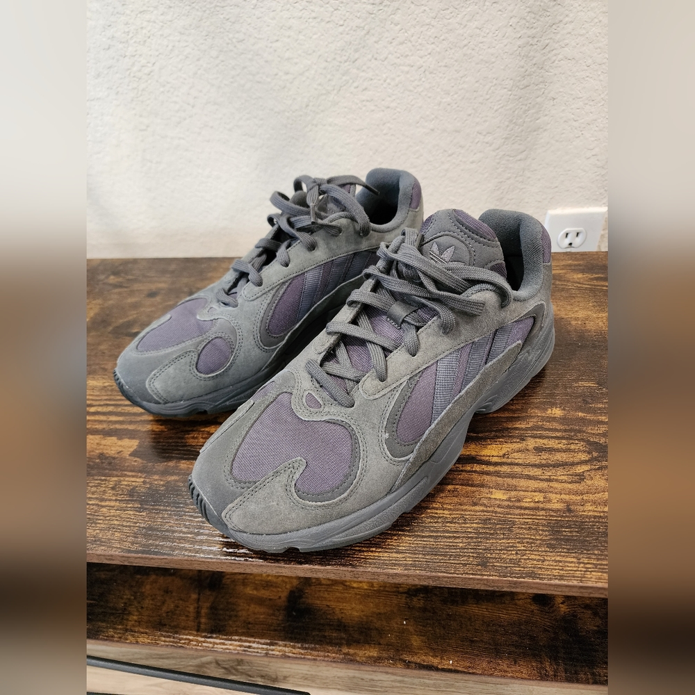 Adidas Yung 1 Triple Grey Sneakers Size 10.5
